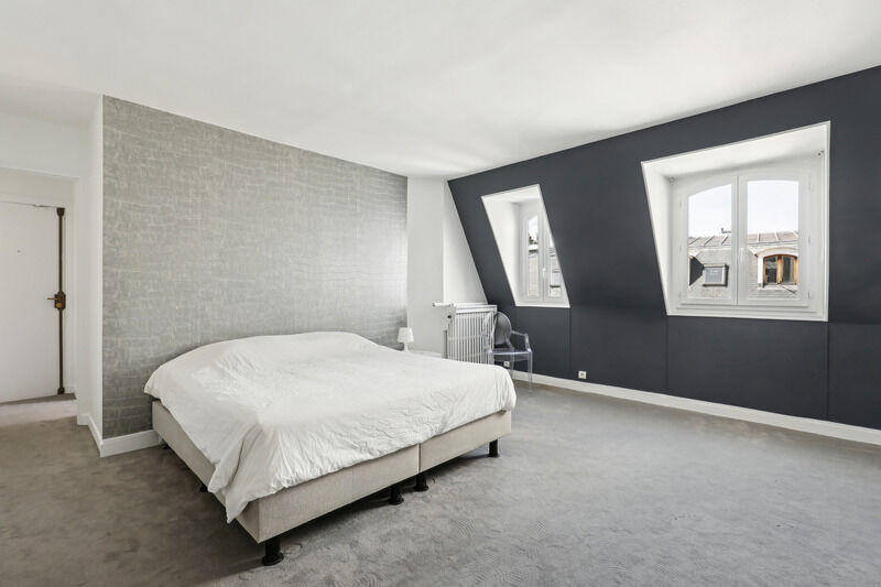 Appartement - 262 m² - 7 pièces