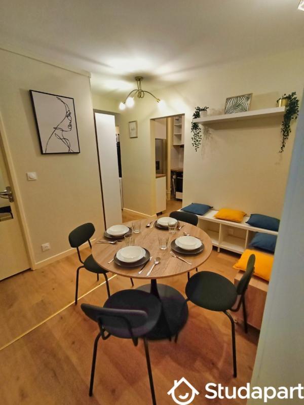 Chambre - 9 m² - 1 pièce