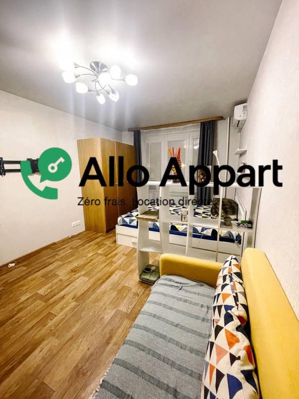 Studio - 30 m² - 1 pièce