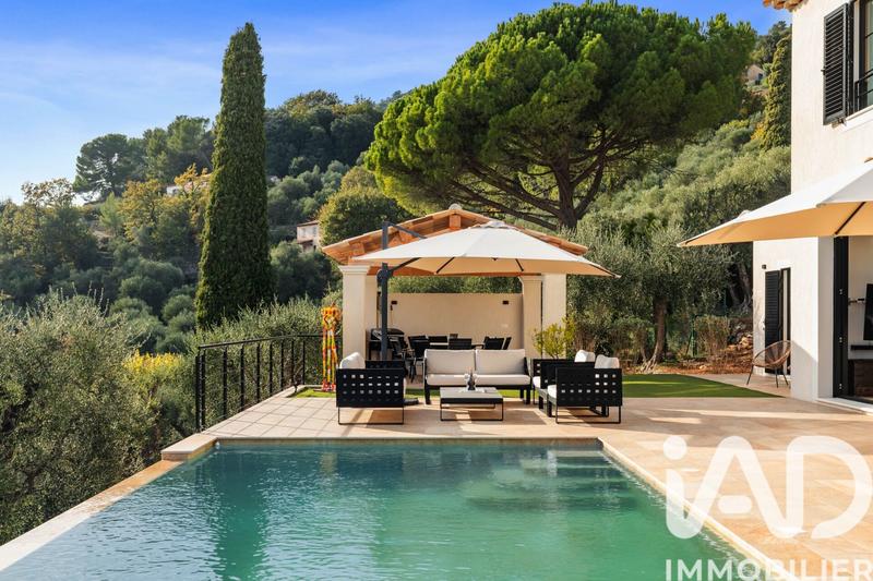 Maison de maîtres - 160 m² - 6 pièces