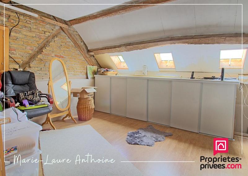 Maison - 240 m² - 7 pièces