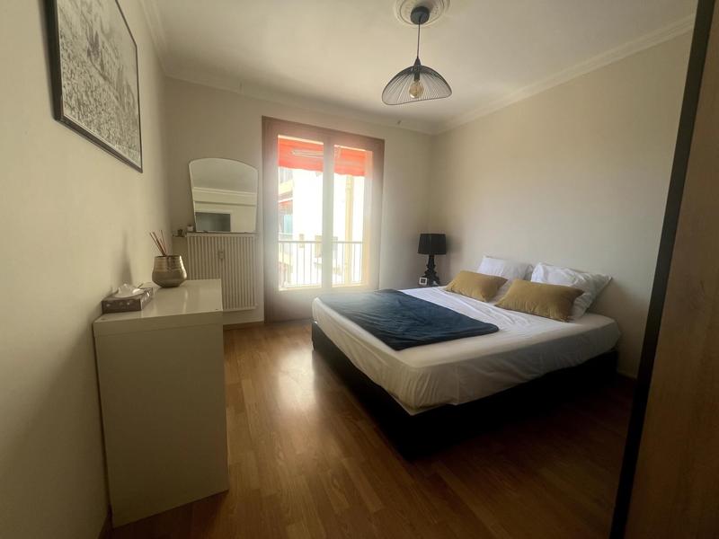 Appartement - 93 m² - 4 pièces