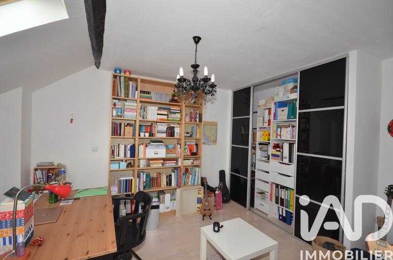 Maison - 180 m² - 5 pièces