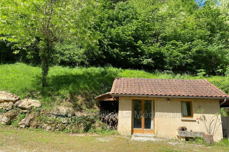 Propriété - 200 m² - 7 pièces