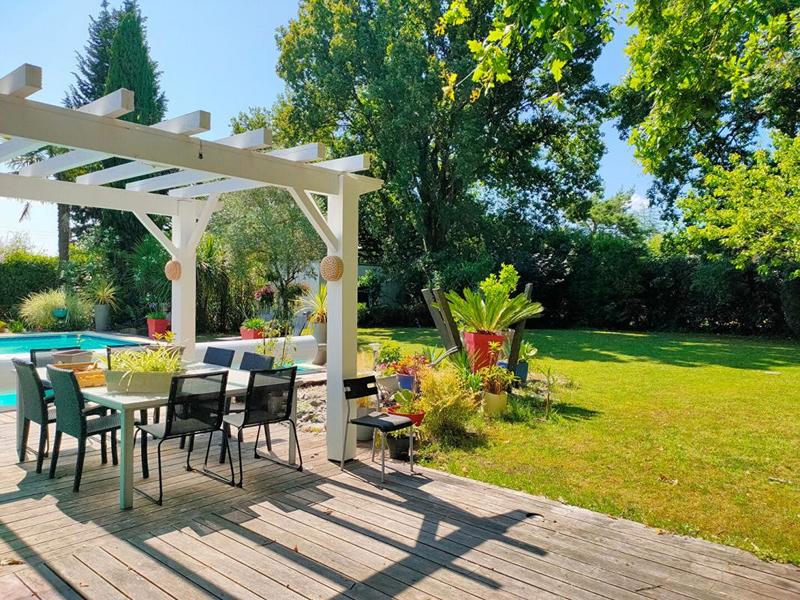 Maison - 208 m² - 8 pièces