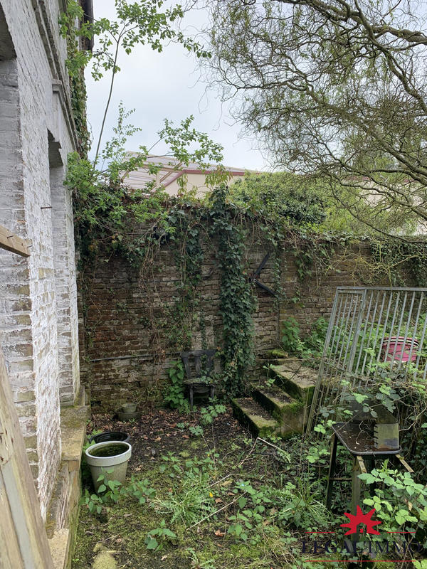 Immeuble - 276 m² - 2 pièces