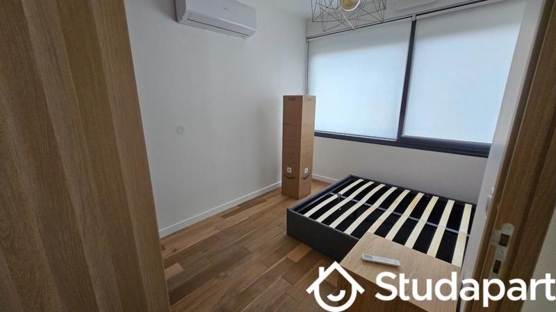 Chambre - 9 m² - 1 pièce