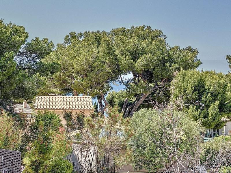 Maison traditionnelle - 215 m² - 5 pièces