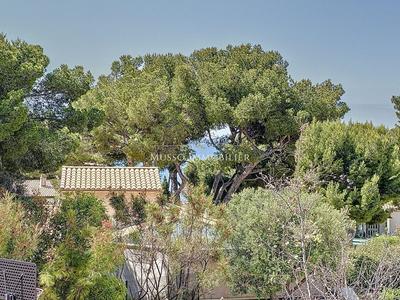 Maison traditionnelle - 215 m² - 5 pièces