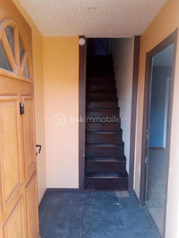 Maison - 121 m² - 6 pièces