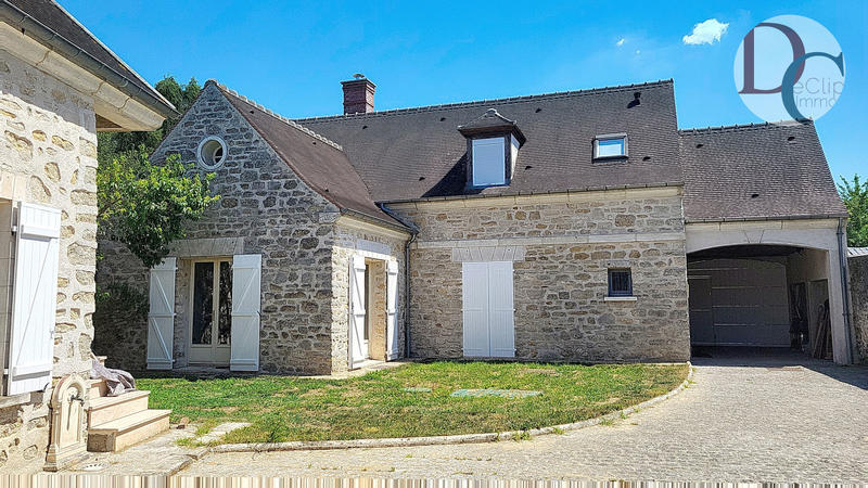 Maison - 250 m² - 8 pièces