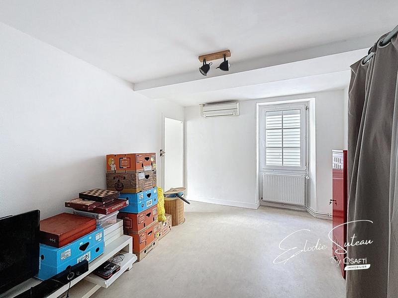 Maison - 166 m² - 8 pièces