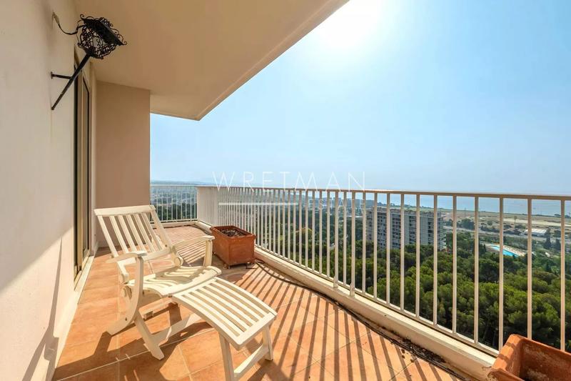 Appartement - 179 m² - 5 pièces