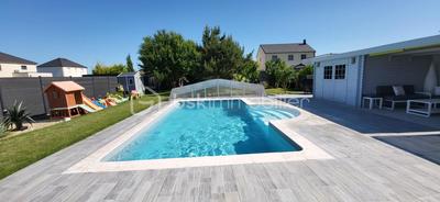 Pavillon - 172 m² - 9 pièces