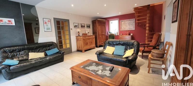 Maison - 167 m² - 7 pièces