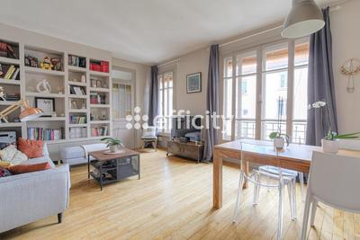 Appartement - 70 m² - 3 pièces