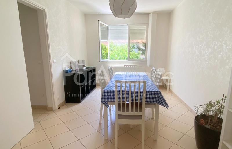 Maison - 98 m² - 4 pièces