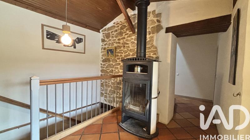 Maison - 236 m² - 7 pièces
