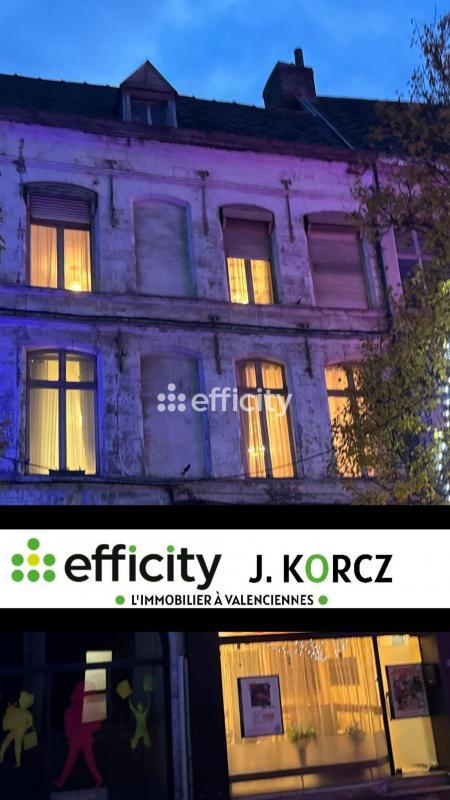 Immeuble - 126 m² - 9 pièces