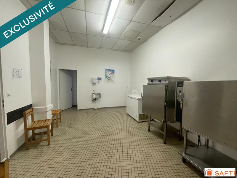 Local commercial - 530 m² - 3 pièces
