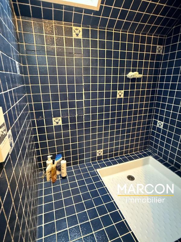 Propriété - 145 m² - 6 pièces