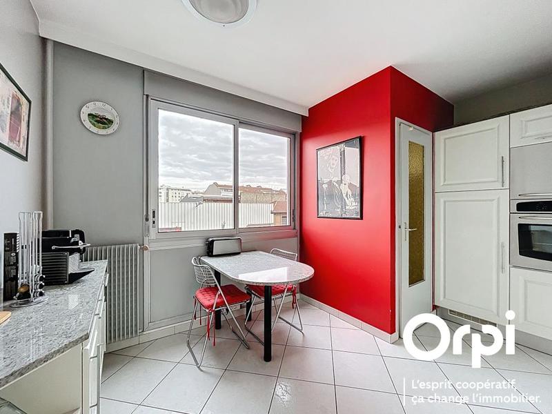 Appartement - 108 m² - 4 pièces