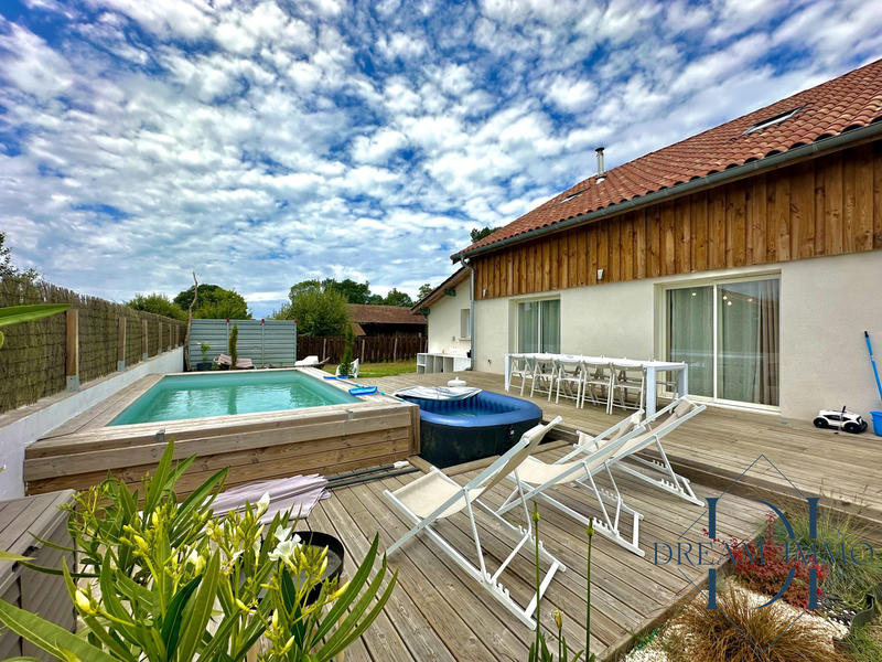 Maison ancienne - 196 m² - 6 pièces