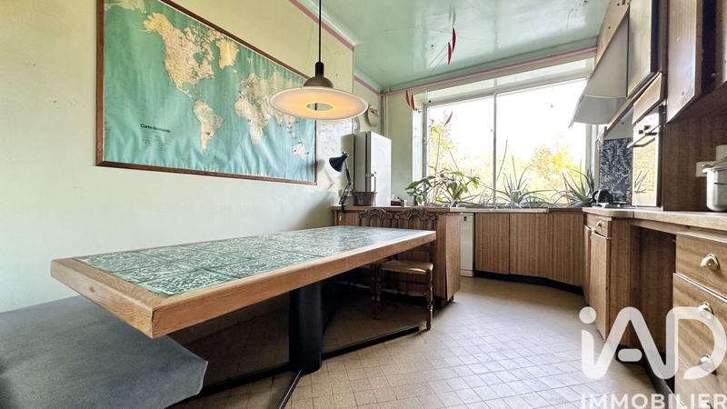 Maison - 311 m² - 7 pièces