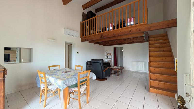 Villa - 100 m² - 5 pièces