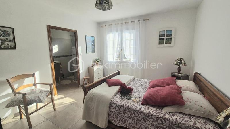 Maison - 297 m² - 10 pièces