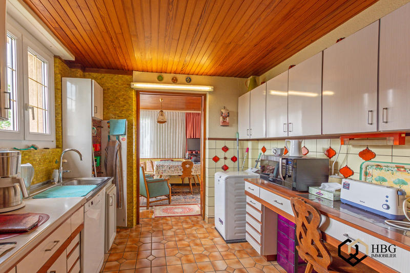 Maison - 310 m² - 13 pièces