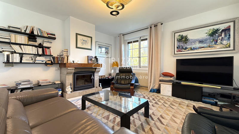 Maison - 178 m² - 8 pièces