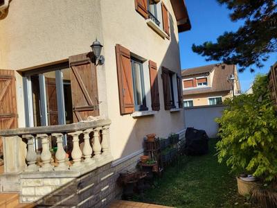 Maison - 126 m² - 7 pièces