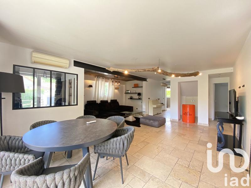 Maison - 223 m² - 6 pièces