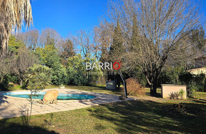 Villa - 146 m² - 6 pièces