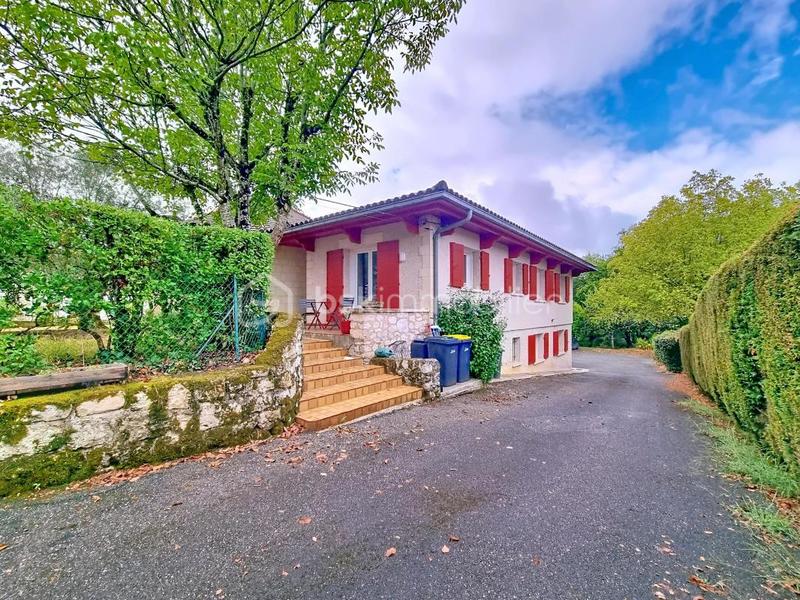 Maison d'architecte - 291 m² - 8 pièces