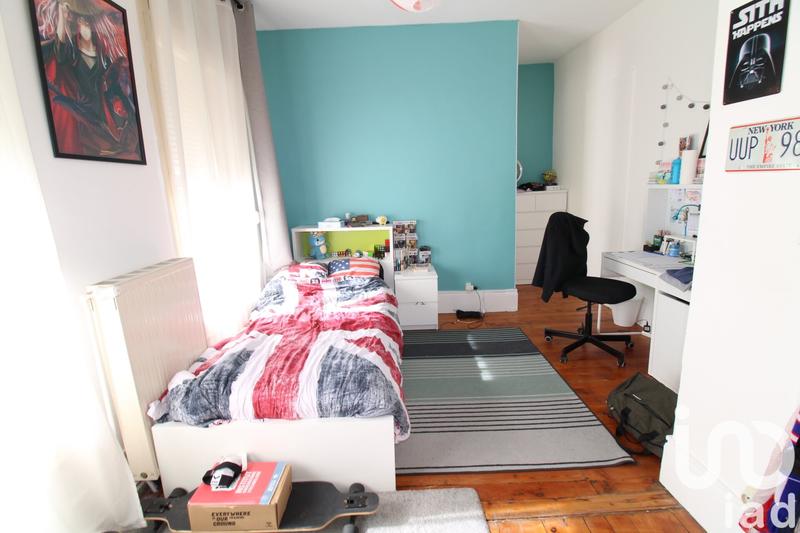 Maison - 209 m² - 9 pièces