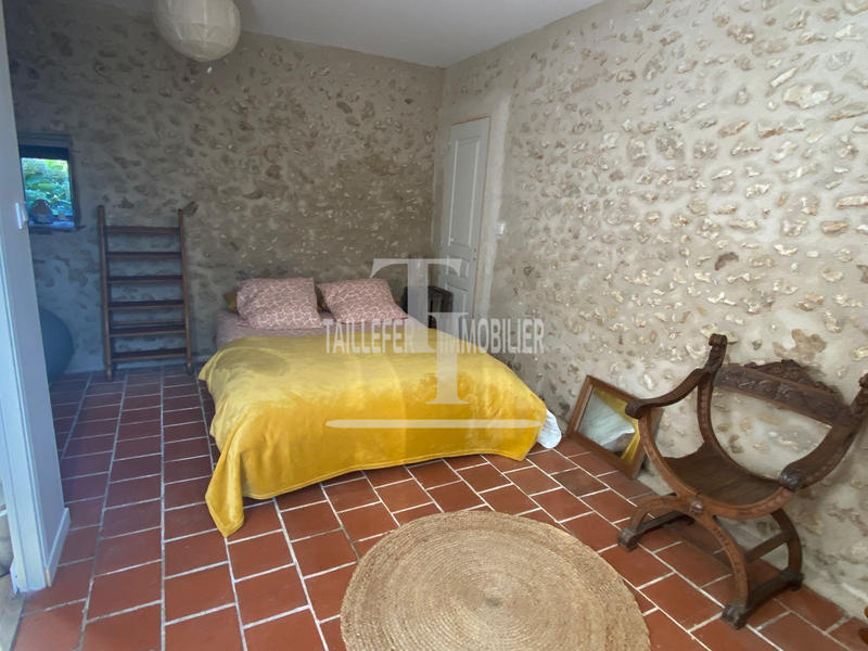 Maison - 298 m² - 9 pièces