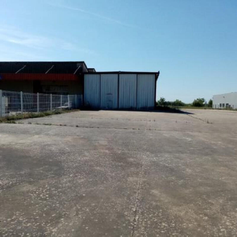 Local commercial - 200 m²