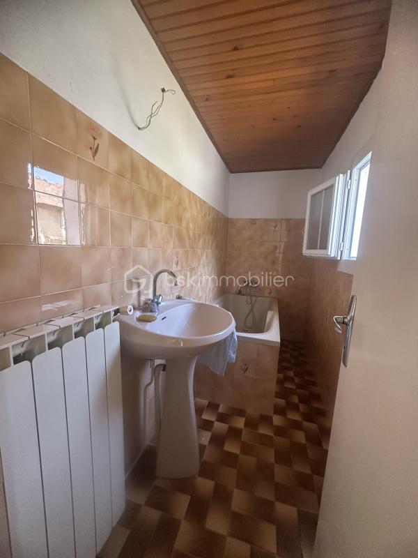 Maison de village - 80 m² - 3 pièces