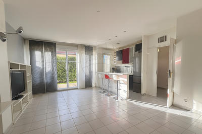 Maison - 93 m² - 5 pièces