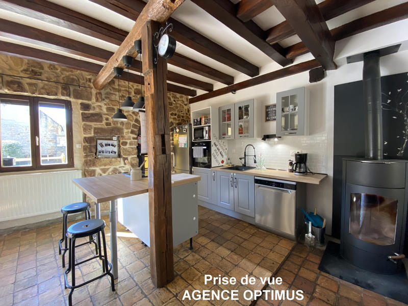 Maison - 102 m² - 4 pièces