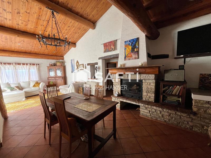 Maison - 165 m² - 6 pièces