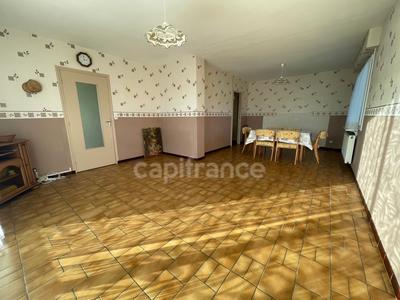 Maison - 102 m² - 5 pièces