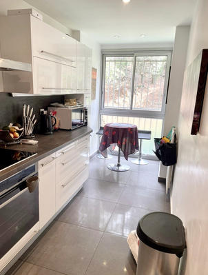 Appartement - 80 m² - 4 pièces