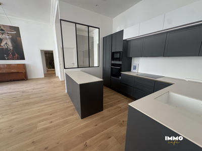 Appartement - 99 m² - 4 pièces