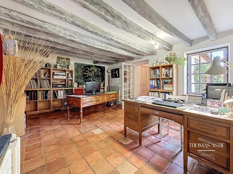 Maison ancienne - 268 m² - 9 pièces