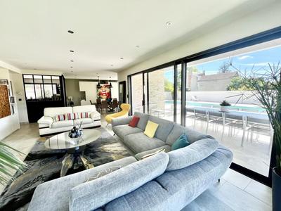 Villa - 185 m² - 6 pièces