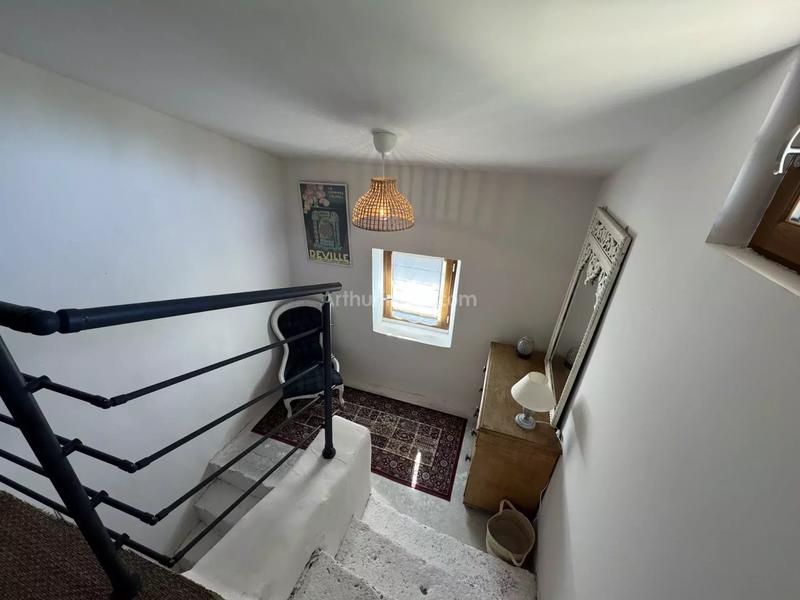 Maison - 278 m² - 9 pièces