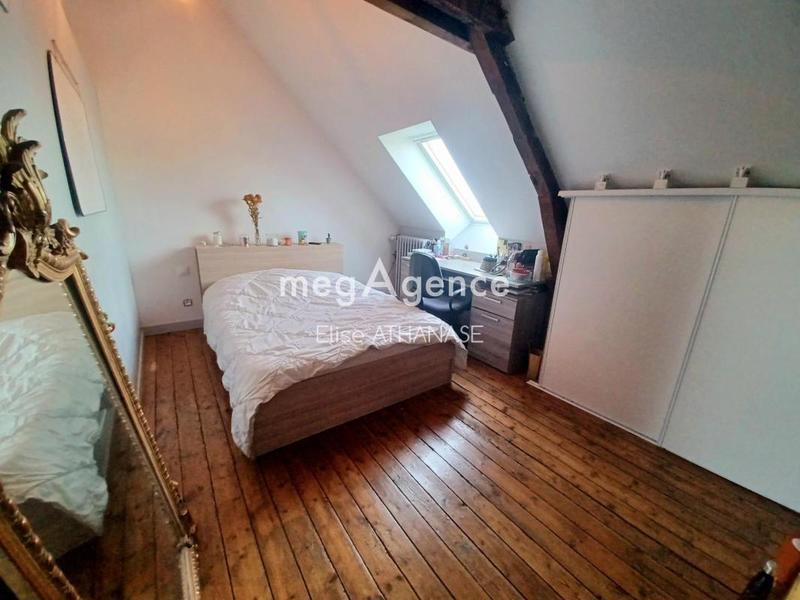 Maison - 205 m² - 7 pièces